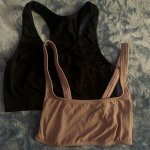Set of two sports bras black and nude